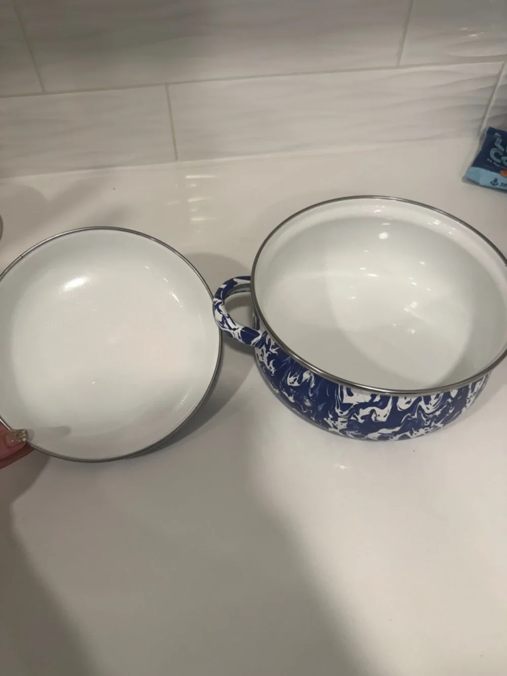 Golden Rabbit Cobalt Swirl Enamelware Dutch Oven Casserole Pot w/ Lid
